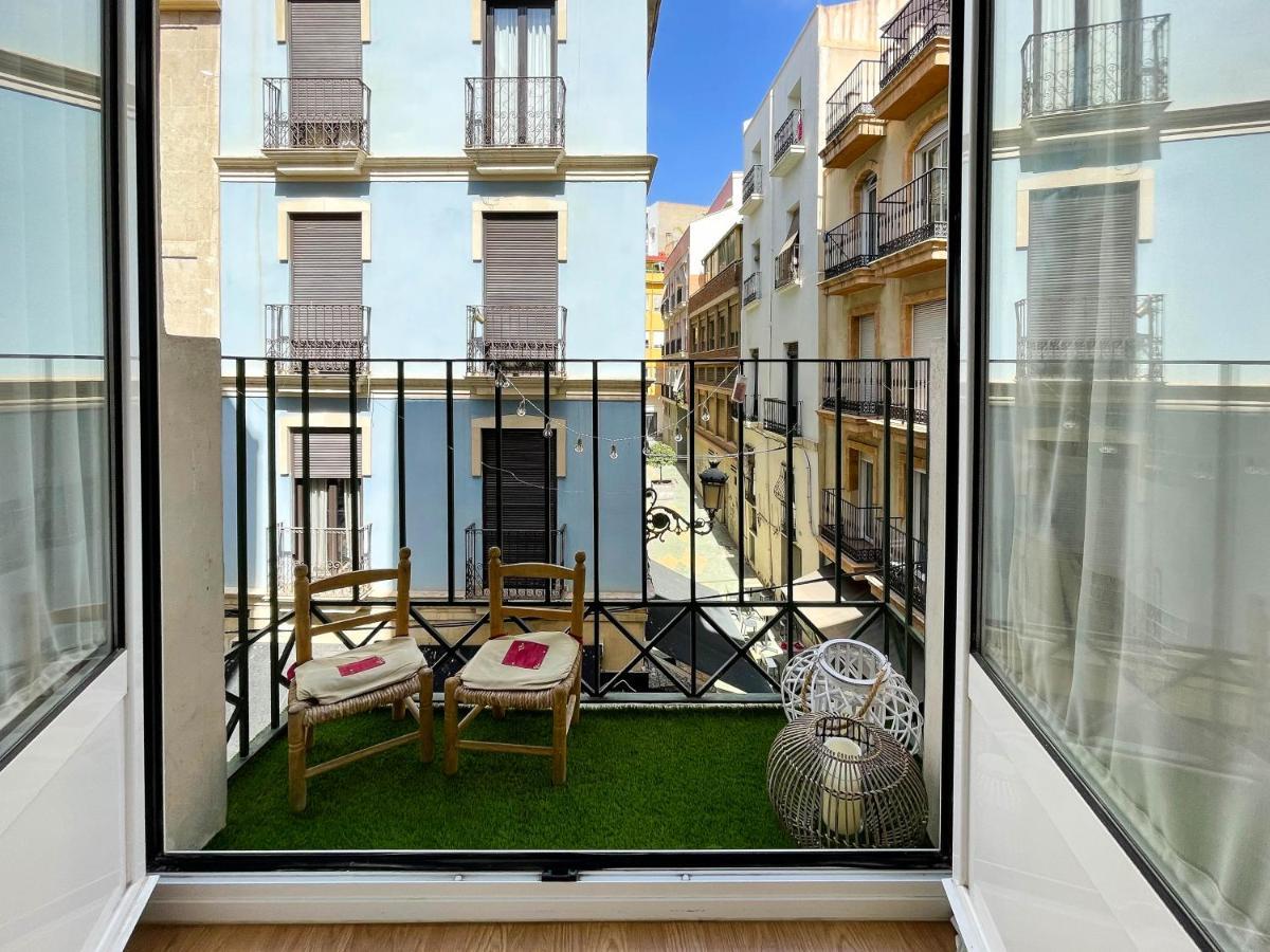 Apartamento Con Mucho Encanto En Pleno Centro Alicante Ngoại thất bức ảnh